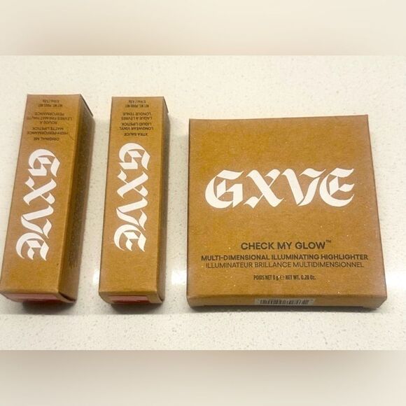 GXVE BY GWEN STEFAN LIPSTICK & HIGHLIGHTER BUNDLE - Picture 2 of 9